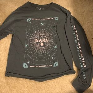 NASA long sleeve graphic shirt small